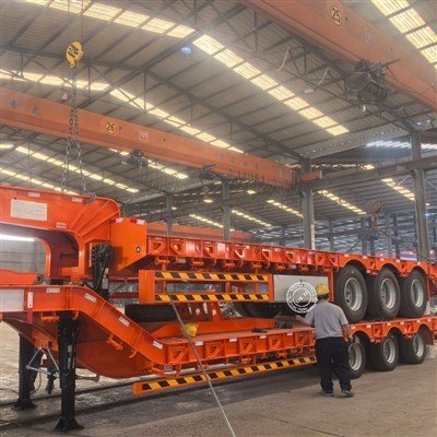 Lowboy kamion poluprikolica